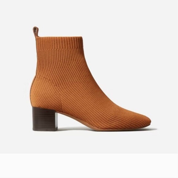 Everlane The Glove Boot in Toffee size 9.5 Knit Chic Travel Career - Picture 1 of 7